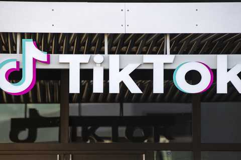 Senate bill would give Commerce Secretary the power to ban TikTok as a 'security threat'